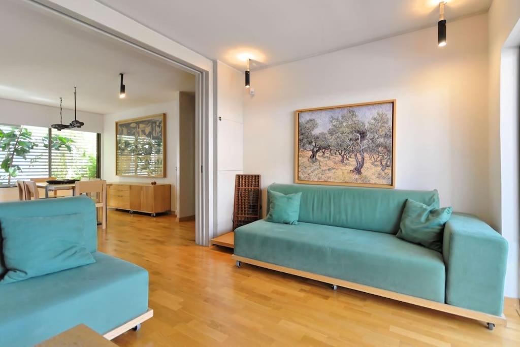 Hidesign Athens Tube Luxury Apt In Kolonaki Exterior foto